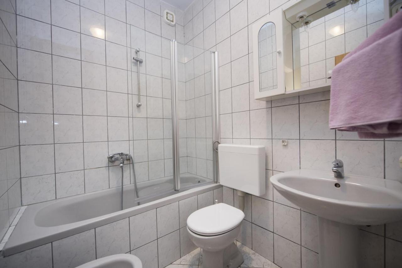 Apartment Brela 16603B Buitenkant foto