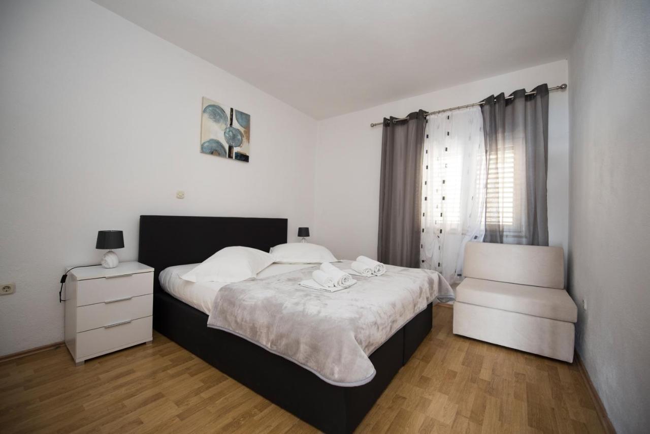 Apartment Brela 16603B Buitenkant foto
